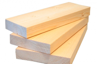 Поступила строганая доска из костромского леса