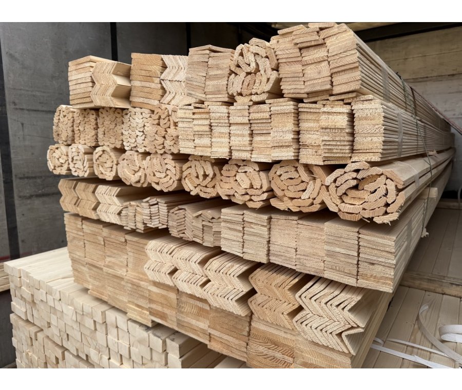 Уголок деревянный 45 мм